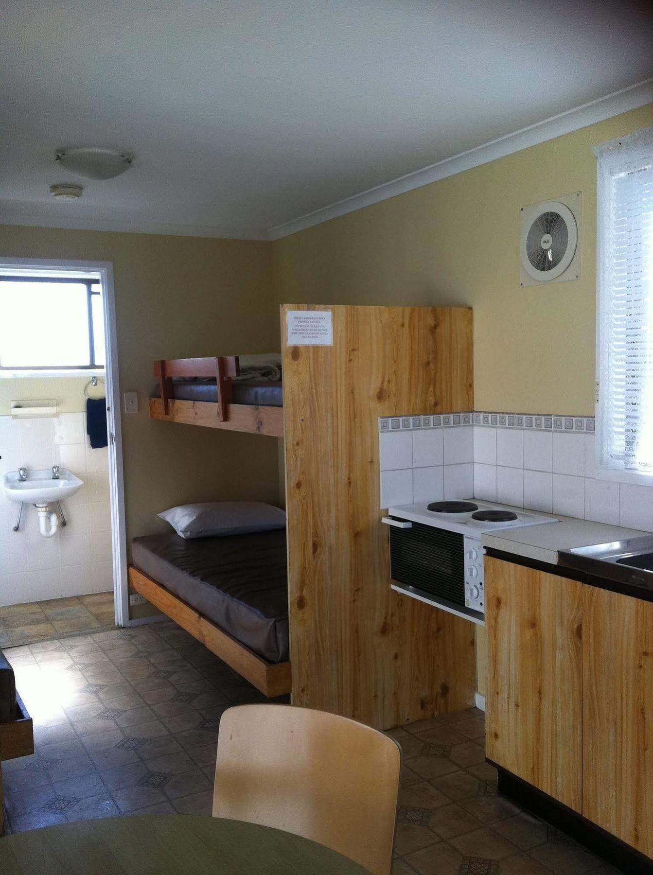 Gum Tree Caravan Park Port Fairy Exterior photo